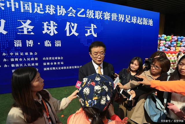 曼联财务困境与引援挑战分析